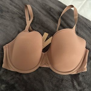 Skims weightless Demi bra